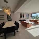 Designer Above Balaton & Near Water Villa Balatonakarattya