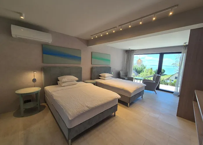 Designer Above Balaton & Near Water Villa Balatonakarattya