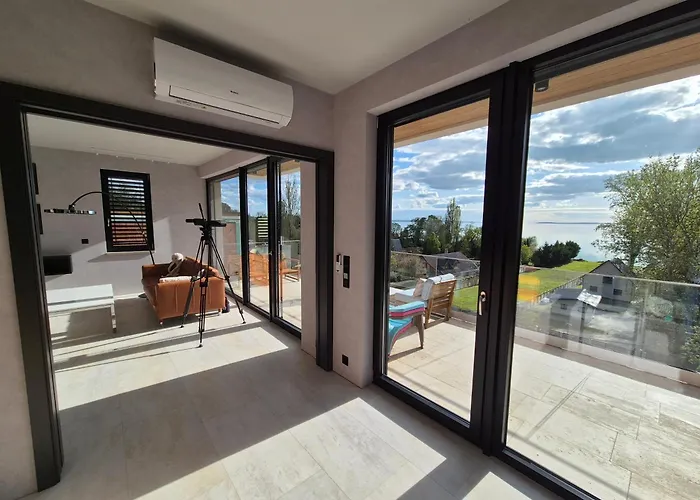 Villa Designer Above Balaton & Near Water *